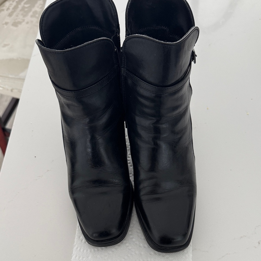 Sleek Black leather Ankle Boots for Women